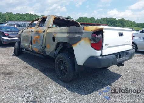 2014 Toyota Tundra Sr 4.6L V8 z USA, uszkodzony, nr VIN 5TFUM5F18EX058892